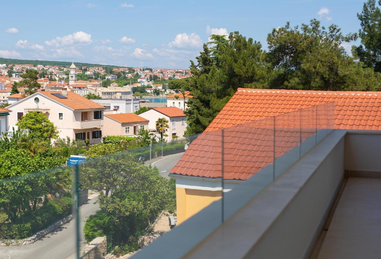 Villa Sabic By The Sea Krk Town Bagian luar foto