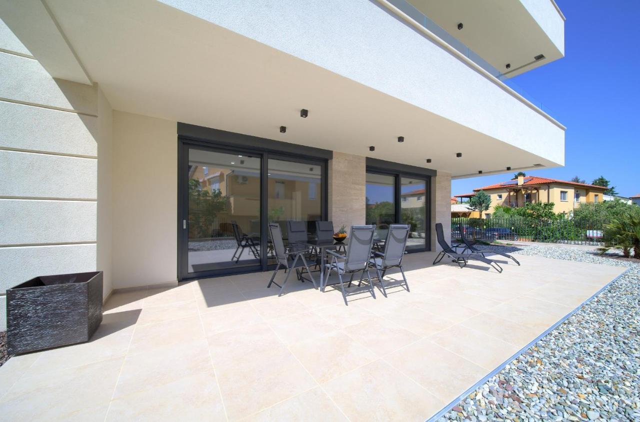 Villa Sabic By The Sea Krk Town Bagian luar foto